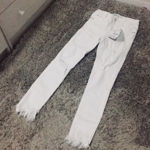 Zara trafaluc white distressed jeans